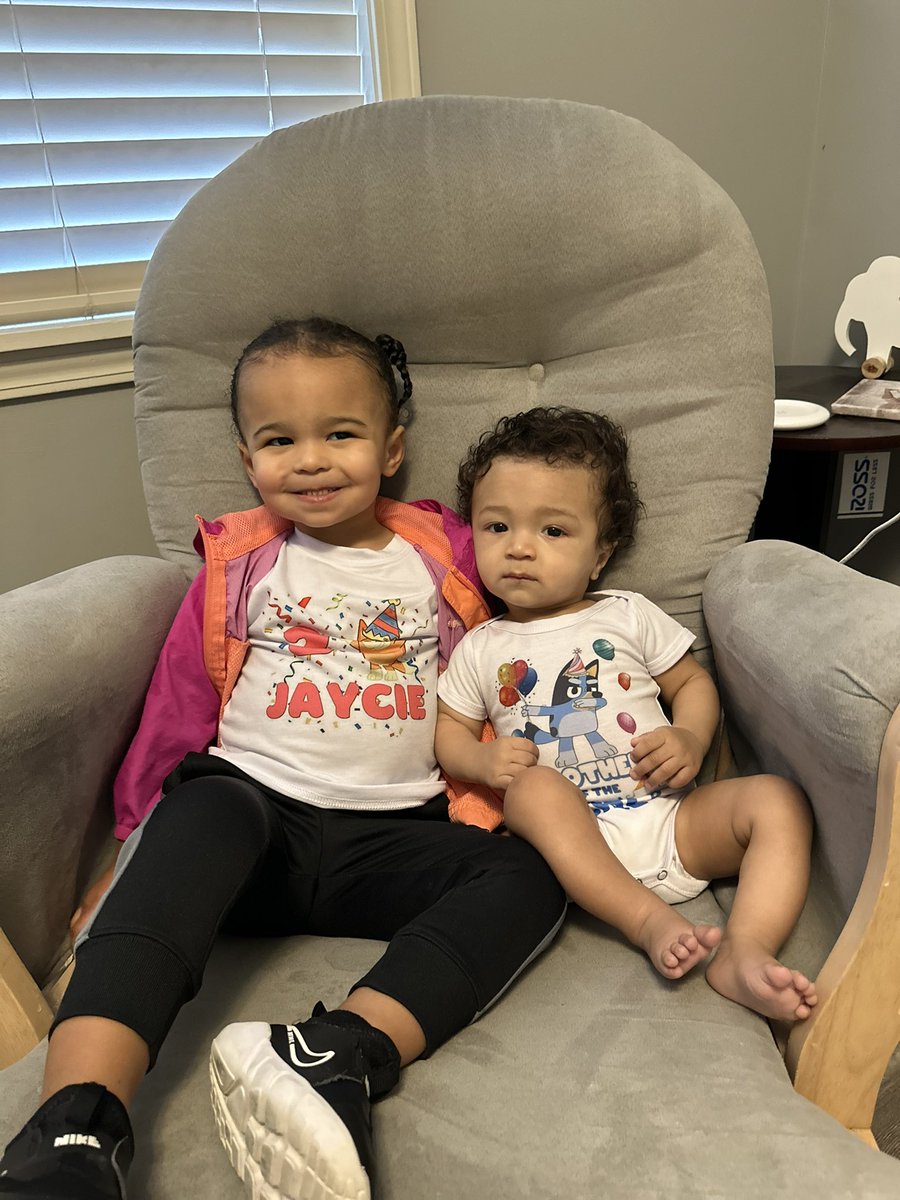 emily sain tweet media