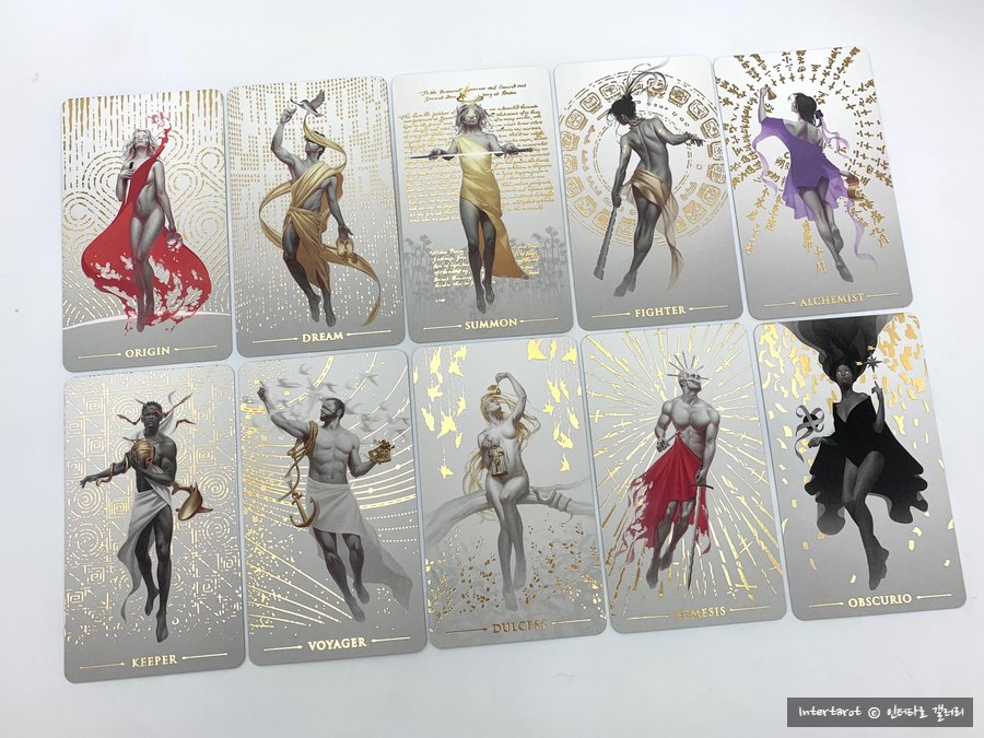 트루블랙 좋아하시는 분들 주목..
새롭게 입고된 에페미어 타로카드를 소개합니다🤍
✨bit.ly/41j21f9✨

"소장욕구를 제대로 자극했던 덱인데 실물도 감동입니다."
"정말 아름다운 예술 작품 같은 느낌이에요."
(인터타로 후기 中)