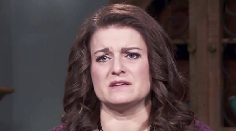 PigsBFlying's tweet photo. Robyn knows damn well that she 1) took the test, 2) found out her personality is drama, 3) brought drama to the family, and 4) loved every minute of making everyone but Kody miserable.
Go "cry" more, lady.
#sisterwives https://t.co/vuQTa36FIE