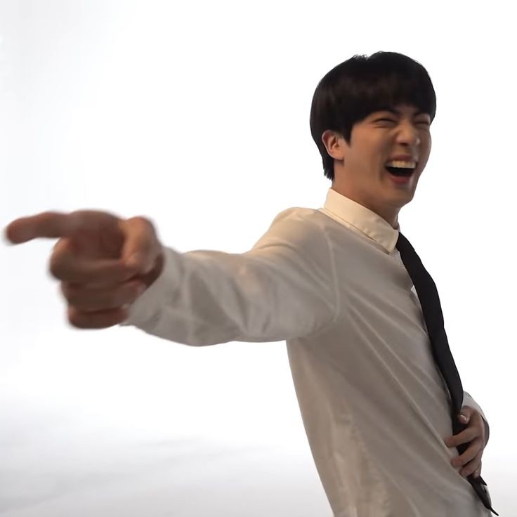 ttettass's tweet photo. *Un biti escribiendonos una cartita*
Seokjin en corto: https://t.co/QnOZGQHQwu