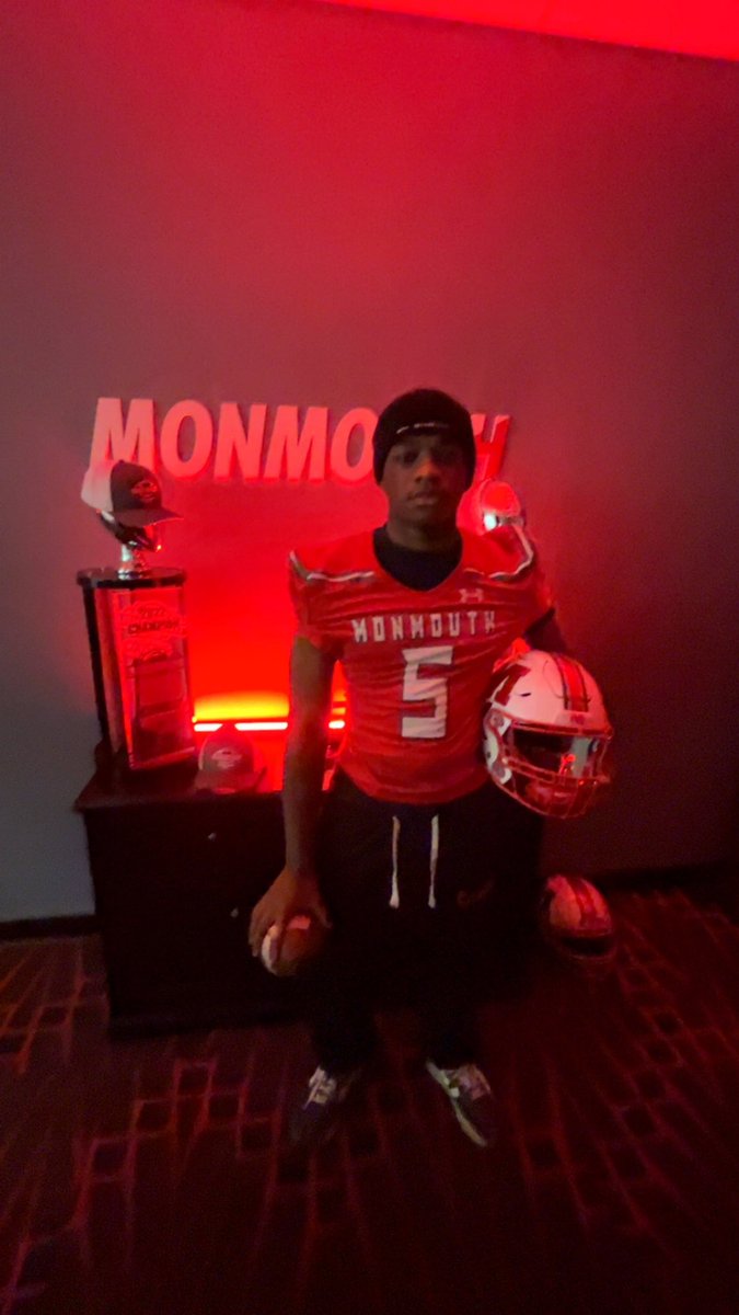 Camvo2x9's tweet photo. Had a great visit at MonMouth college Thank You @CoachN8Graham for the invite 
@BHSraiderFB 
@EDGYTIM 
@GoMVB https://t.co/ZVS3QFQTDx