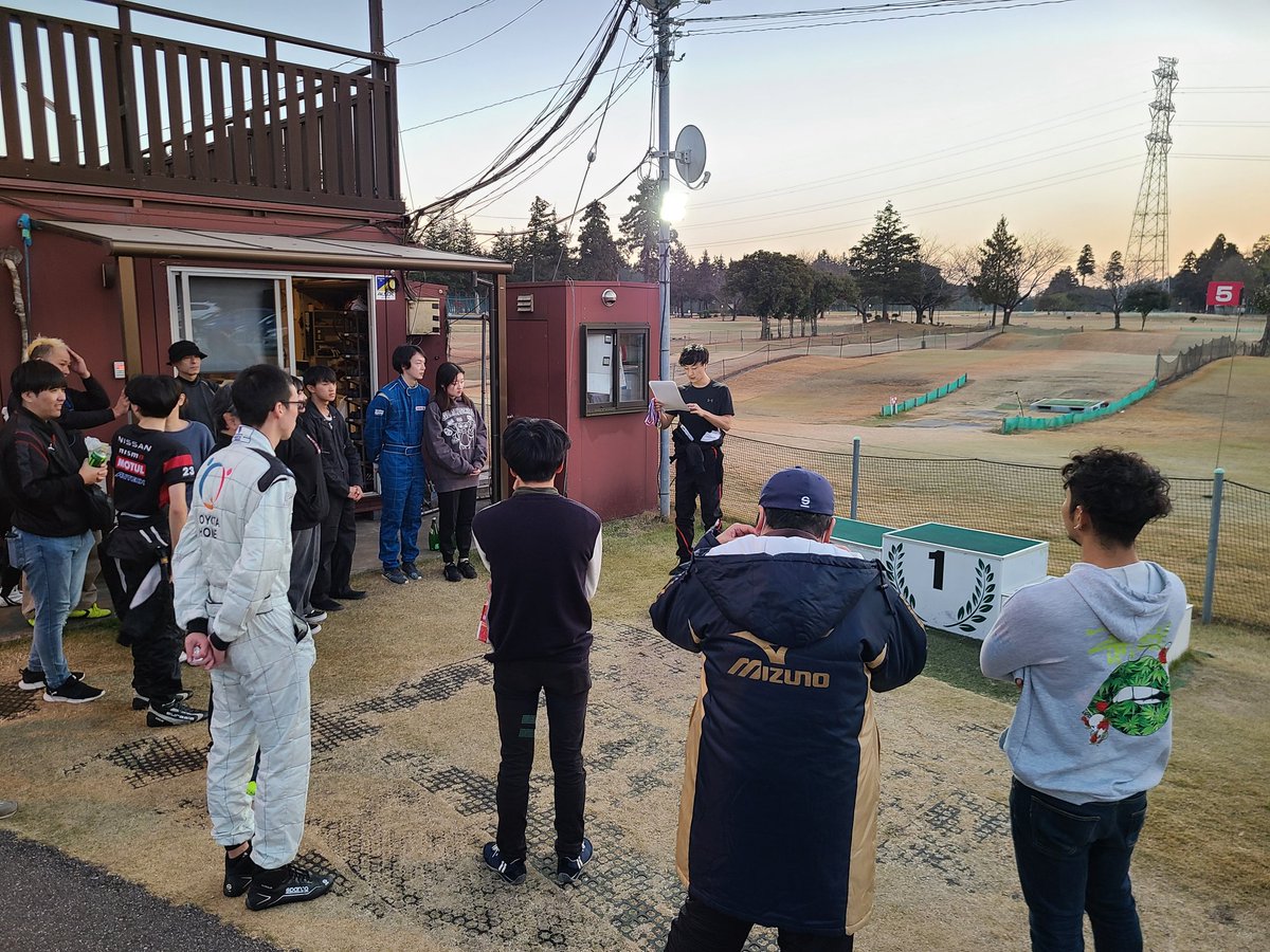 racer_kazu's tweet photo. 昨日は下村兄弟 @shimo0528 @tsuyomo32 が主催するカートイベントが千葉県八千代市にあるネオスピードパークさんで行われました✨
初心者から経験者までたくさんの方が参加されかなり盛り上がりました！
僕の成績はというと…🙃🙃🙃

主催の下村兄弟、参加された皆様、お疲れ様でした🙌 https://t.co/EXPjxAiBGR