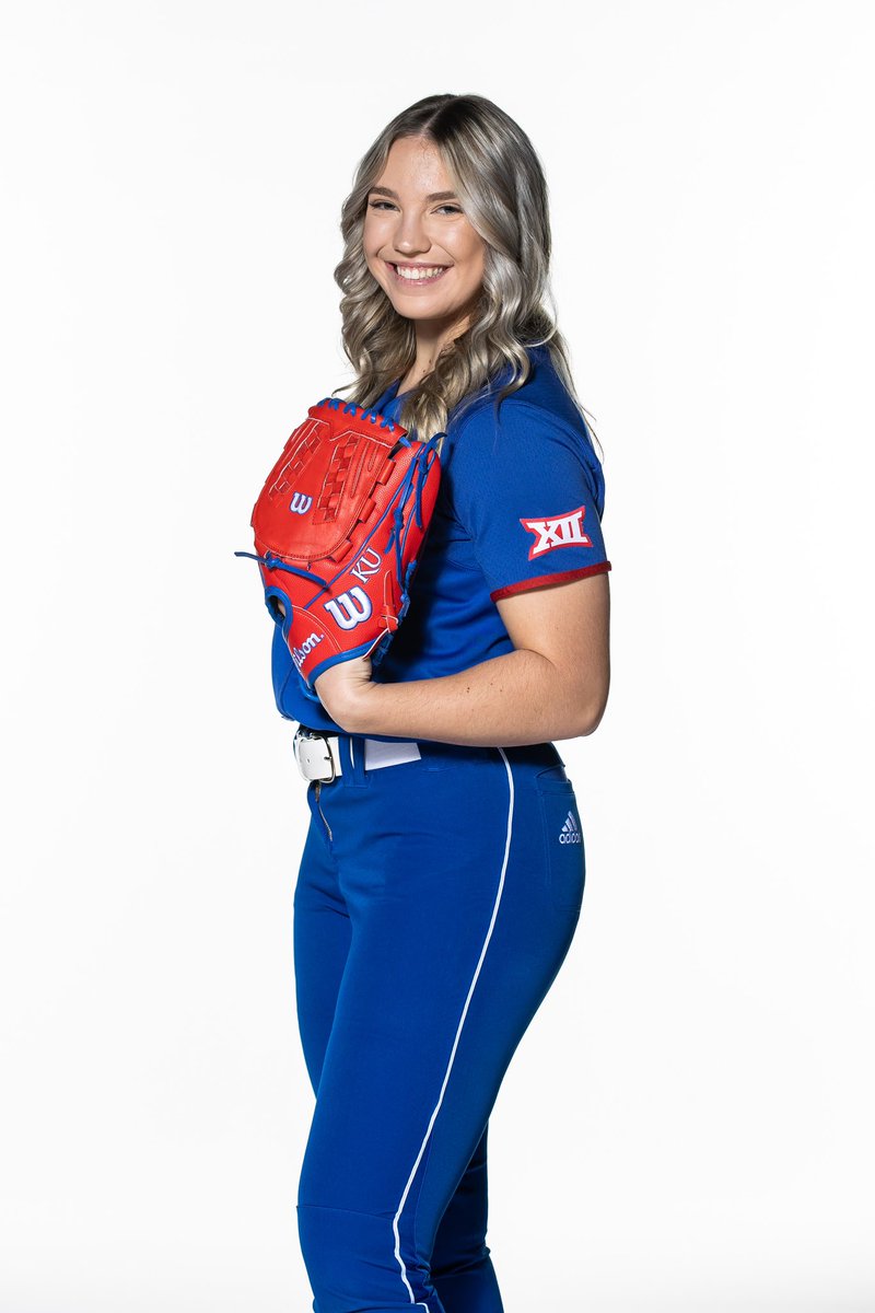 sophiabuzard's tweet photo. Blessed to be an Integra Athlete!
Which is your favorite core value? Mine is “Earn your way.”
1. Honesty Wins
2. Serve Others
3. Dependability
4. Earn your way
5. Make it personal
#integraathlete #integrapartnernetwork
#integrainspires
#NIL https://t.co/LEPD6aiGvo