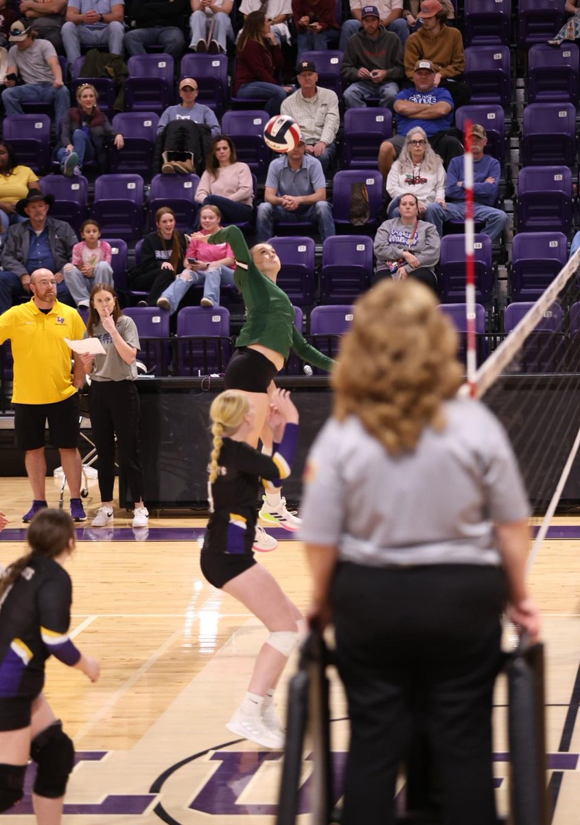 Chelseabutler01's tweet image. So glad I had the opportunity to play in the Pineywoods All-Star game! Such a bitter sweet moment putting on my Hornet jersey one last time. Thank you @HuntsvilleVB!! #V4L #whatsnext