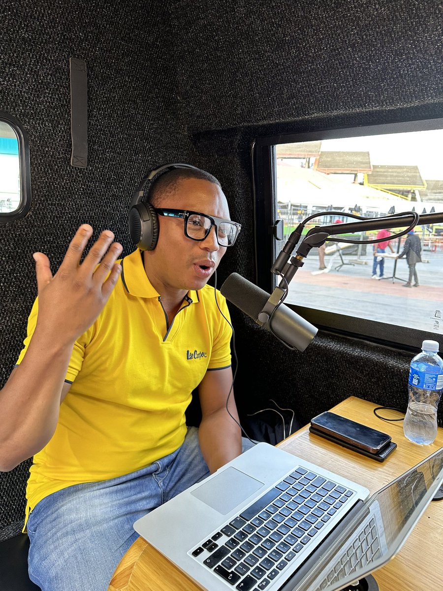 <a href="/Radio2000_ZA/">Radio 2000</a> <a href="/GlenLewisSA/">glenzito</a> <a href="/LeloMzaca/">MpuMza 🦈🎙📻📺🇮🇹</a> Good morning team have a blessed &amp; productive week family 💃💃💃

015 Polokwane 📍
#TheMorningBuzzzz re tsene ✌
#YouthEndala ❤❤❤
#OurMusicYourMemories 💃💃💃