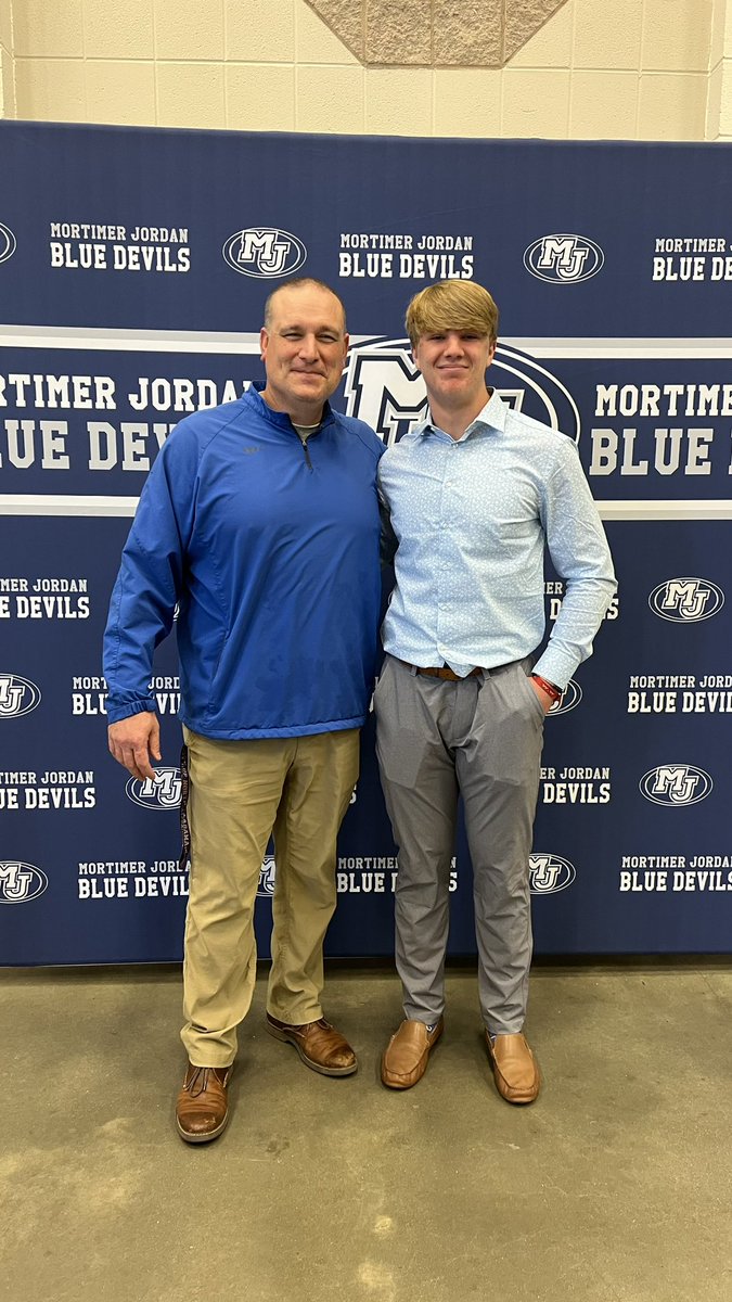Jonah_Spencer1's tweet photo. Finished our great football season with a banquet today. Then off to the gym for more iron to get ready for next year. #newposition #mjhsfootball #comingforya #cantwait #RJR @MJBlueDevils @AL6AFootball @MortimerQb #betonme https://t.co/5oKydLkZD6