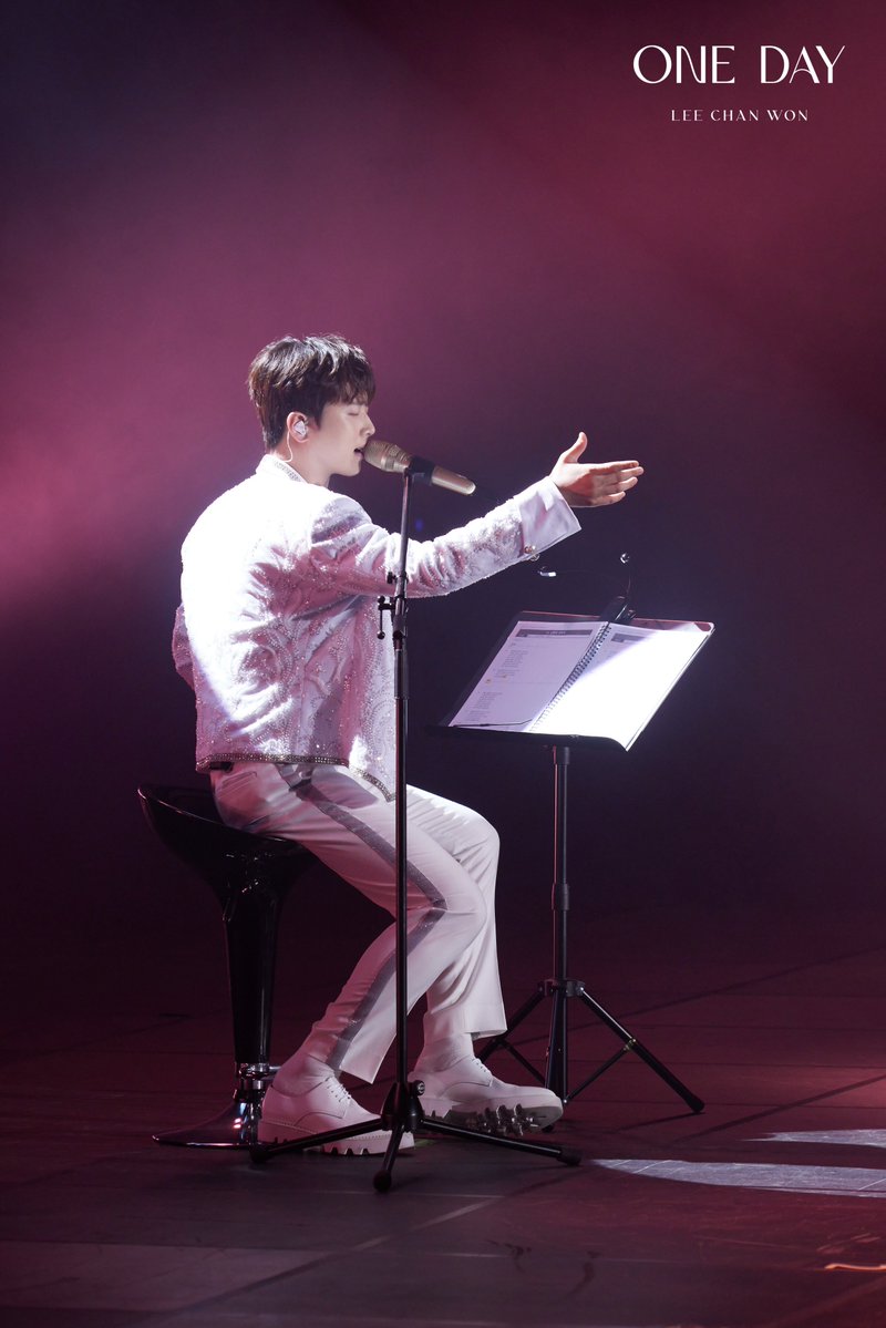 ChanWonOfficial's tweet photo. 이찬원 2023 Concert Live [ONE DAY] 비하인드 포토

#이찬원 #LeeChanWon 
#ONE_DAY 
#비하인드 #BehindPhoto https://t.co/DVCdDoUqLq