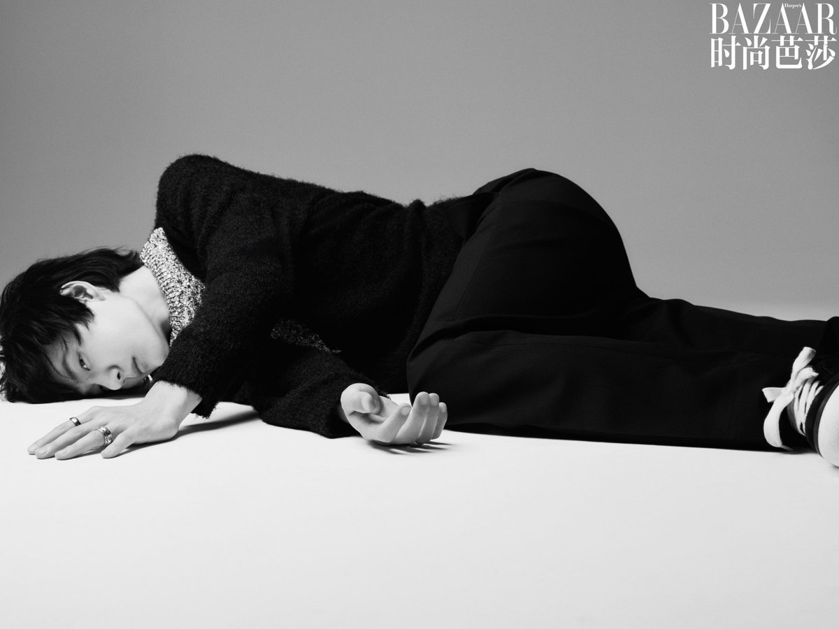 QuotesYibo's tweet photo. [231211 Weibo @ 时尚芭莎]
Chapter V SOLO 
WANG YIBO BAZAAR 2024 OPENER
#WangYibo_BAZAARJan24
#WangYibo https://t.co/Z3sfSU4pXp