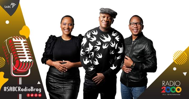 <a href="/Radio2000_ZA/">Radio 2000</a> <a href="/GlenLewisSA/">glenzito</a> <a href="/LeloMzaca/">MpuMza 🦈🎙📻📺🇮🇹</a> Good morning monday edition.
#TheMorningBuzz
#Radio2000OurMusicYourMemories
<a href="/Radio2000_ZA/">Radio 2000</a>
Vooslorus 99.7