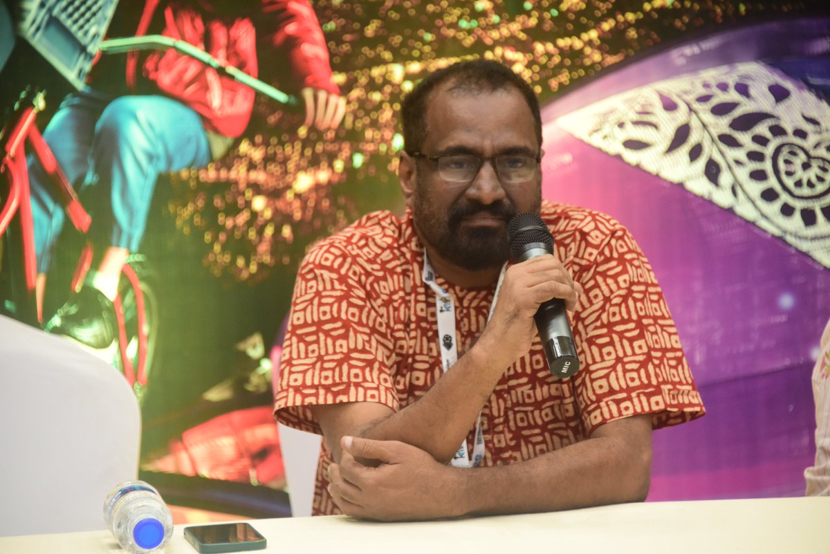 onlynikil's tweet photo. #SAAYAVANAM starring @soundar4uall #DevanandaSS @AppukuttyActor gets overwhelming response from the screening at the 29th Kolkata International Film Festival, Here are the pictures from the KIFF'23 press conference.

@Official_kiff 

Produced by @santoshdamodar's #DamorCinema
Directed by #Anil 

DOP @lramachandran 
Music @polyvarghese 
Editor @editorsiddharth 

@saayavanam