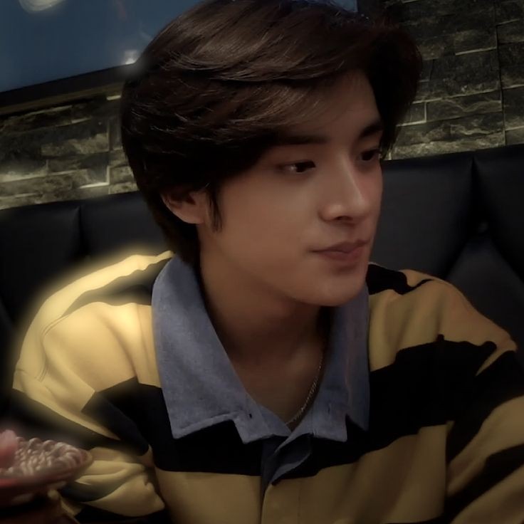 ariflakex's tweet photo. hiii looking for moots ; I am interactive 

— she/her , 16
— new to #stantwt and #kpoptwt 
— engene + once 
— any fandom is welcome
— I like kdramas too 
— I play #CODm 

♡ / ↻ are appreciated! https://t.co/M9NVtAakoG