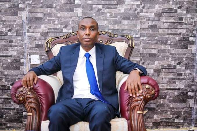 safiirk's tweet photo. Qofka disability handicap waxa uu ka noqdaa meelo badan #Caqliga #maskaxda #hadalka #muuqa iyo #qaabka intaa maanta waxa ay ka muuqataa waa 3 qof xaqiiqdii.
Puntland shacabkeedu HSM iyo hamse hadii ay diideen ahmed awed ilama aha in ay aqbalayaaa https://t.co/yWUPynFQhz