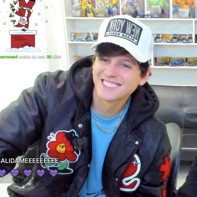 picsofcv's tweet photo. . @christophervele ☆ https://t.co/lhGYnlQa3x