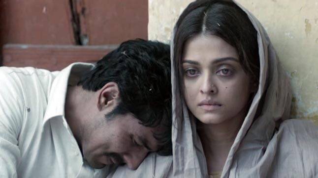 مرّت ثلاث شهور مالنتي
ماللشّتا دفوه ... ولا كِسوة
ٰ
حبيبتي ، وامي ، وابوي انتي
من وين جاتك كل هـ القسوة .؟