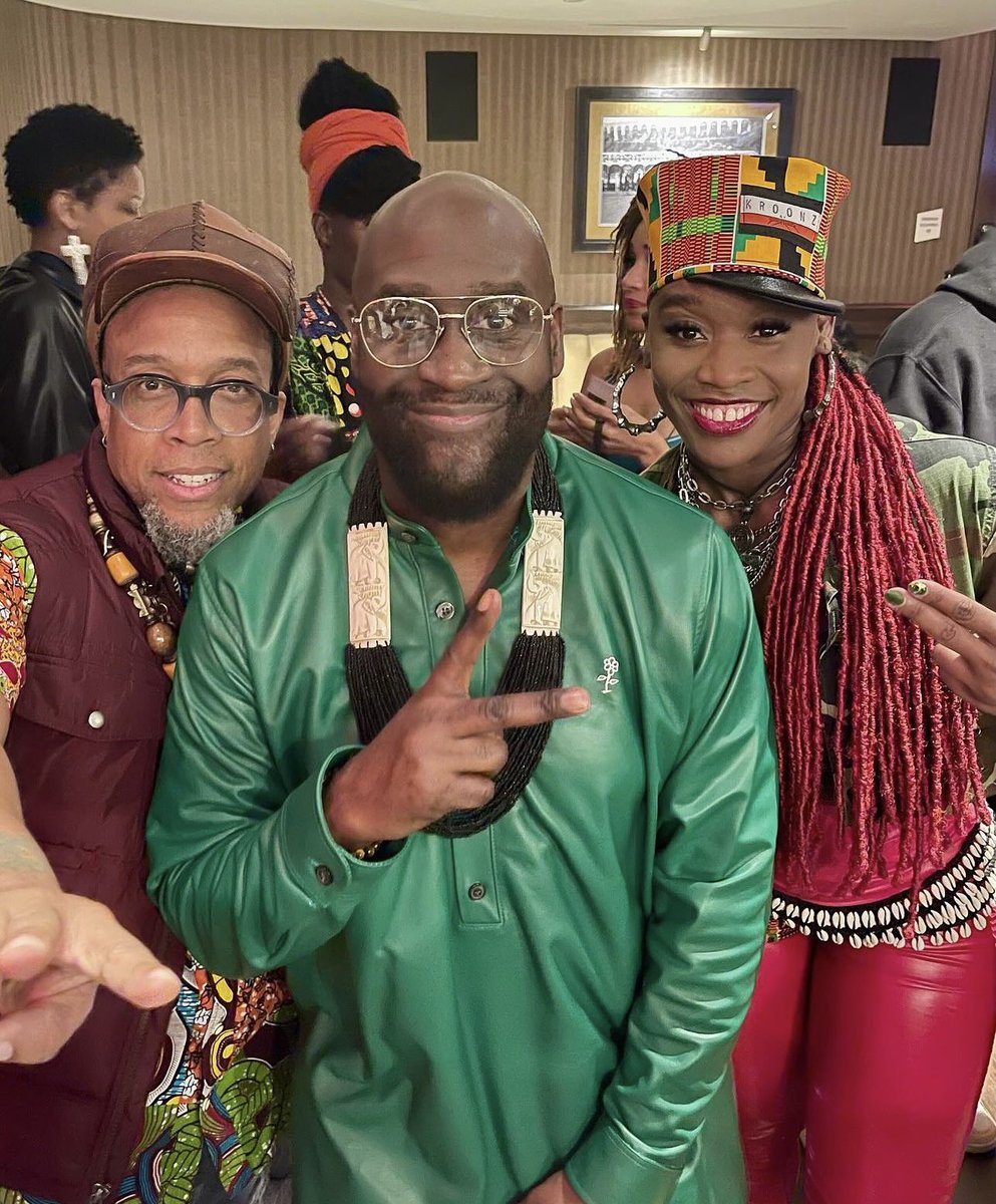 Speech__'s tweet photo. What can I say? 😫🥰🥰🥰 My heart is FULL! #ArrestedDevelopment #GRAMMYSaluteHipHop50 https://t.co/mzcYasiF13