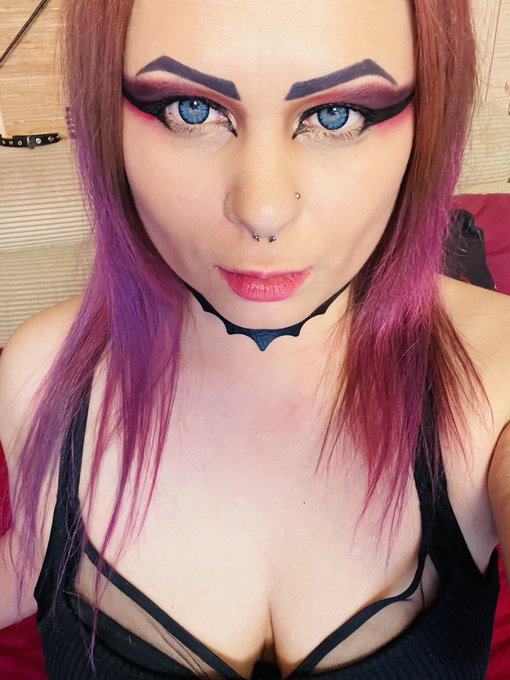 See me live on my cam @CamSodaLive 💋 https://t.co/HL04J3PMLi https://t.co/ulEMzuQ9CB<a class="tags" href="/tag/camsodalive">&#64;camsodalive</a><a href="/tag/smoking"class="tags"><span>&#35;smoking</span></a><a href="/tag/feet"class="tags"><span>&#35;feet</span></a><a href="/tag/findom"class="tags"><span>&#35;findom</span></a><a href="/tag/sissy"class="tags"><span>&#35;sissy</span></a><a href="/tag/joi"class="tags"><span>&#35;joi</span></a><a href="/tag/humiliation"class="tags"><span>&#35;humiliation</span></a>