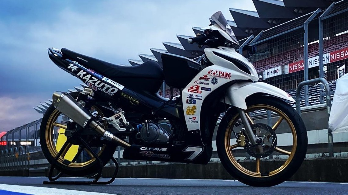 mcc_crews's tweet photo. 来シーズン2024年 mccクルーズとしてJupiterZ1で2時間耐久レースのミニろくmini全線参戦します。
一緒に出てくれる人いる?
#ミニろくmini
#富士カ
#ジュピターZ1
#JupiterZ1
#アセアンアンダーボーン
#サラブレッドの中のロバの意地 https://t.co/I1DRLfAMgC