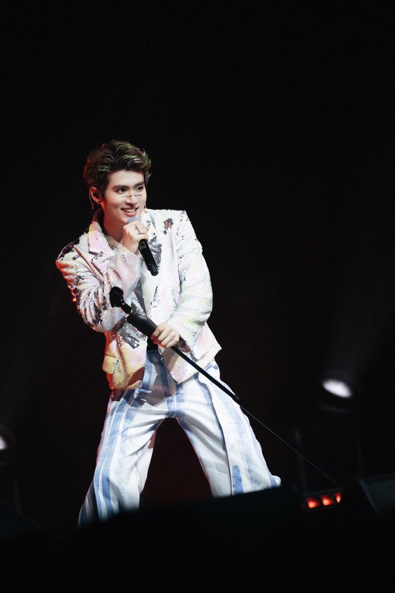 Shanghai CLOWN OR CROWN ✅🤡👑