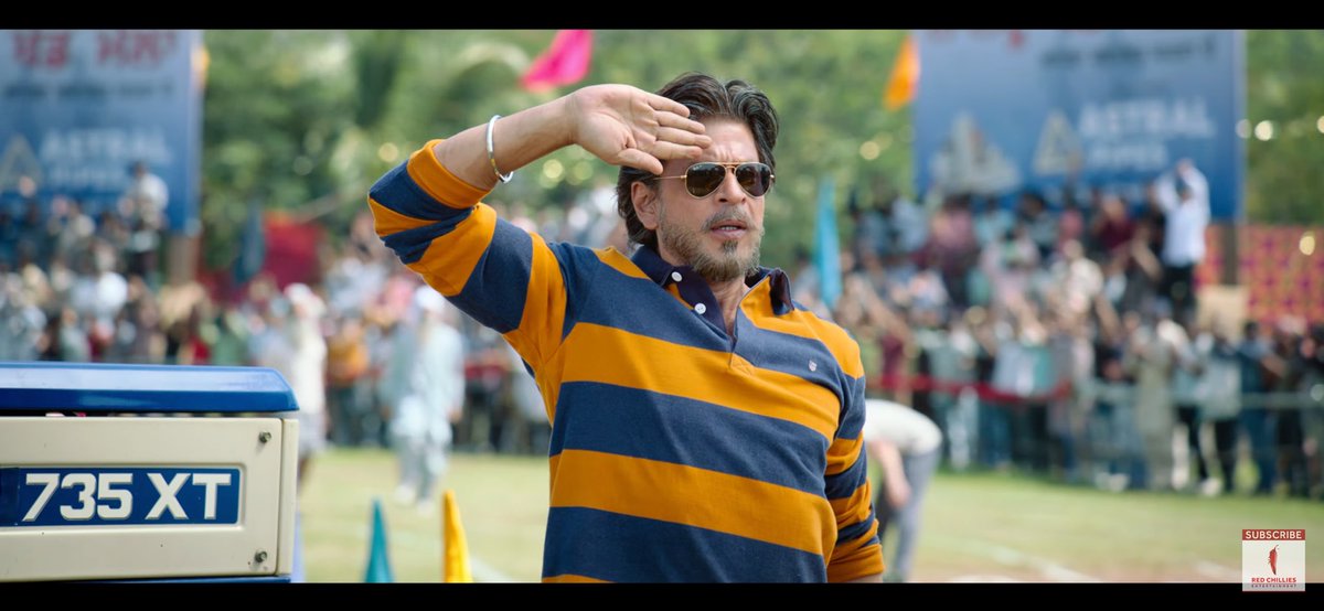 Its_CineHub's tweet photo. The Inside Reports for #Dunki is Simply Historic ! 

#RajKumarHirani has done it again and this time he has scaled up his game and gone berserk in terms of storytelling, screenplay and carving out excellent performances from #SRK and starcast ! 

Will create UNHEARD RECORDS 💥 https://t.co/VSdKYt6HyA