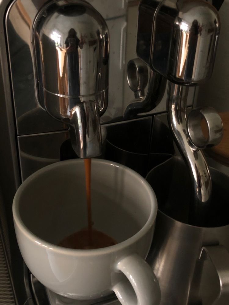 modernlilithh's tweet photo. first, coffee. everything else later. https://t.co/klfBKrr2KL