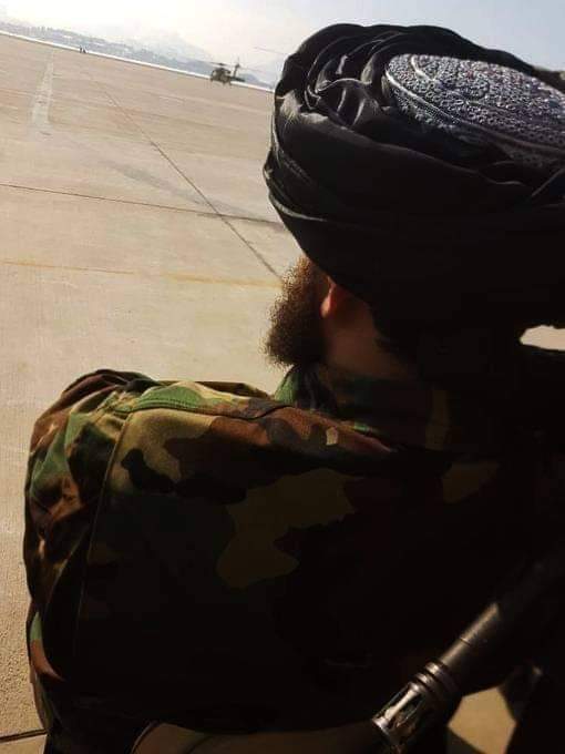 FarsheedArizad's tweet photo. @GeneralBasir ◼️WE PROUD TO BE THE SOLDiER
0F OUR KiNG AND GHAZi MULLAH
MUHAMMAD YAQOOB MUJAHiD��🏼 https://t.co/4rX4zHgI8y