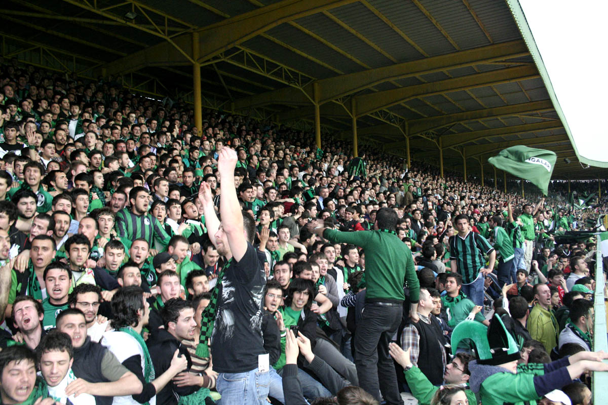 şimdi değilse ne zaman? <a href="/ymaz54/">Yilmaz Sen</a> 

#sakaryaspor