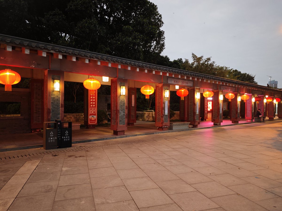 Shrwaesaqw1rMuO's tweet image. Do you love traditional Chinese style？

#ancientChinesearchitecture #park #scenery #architecture