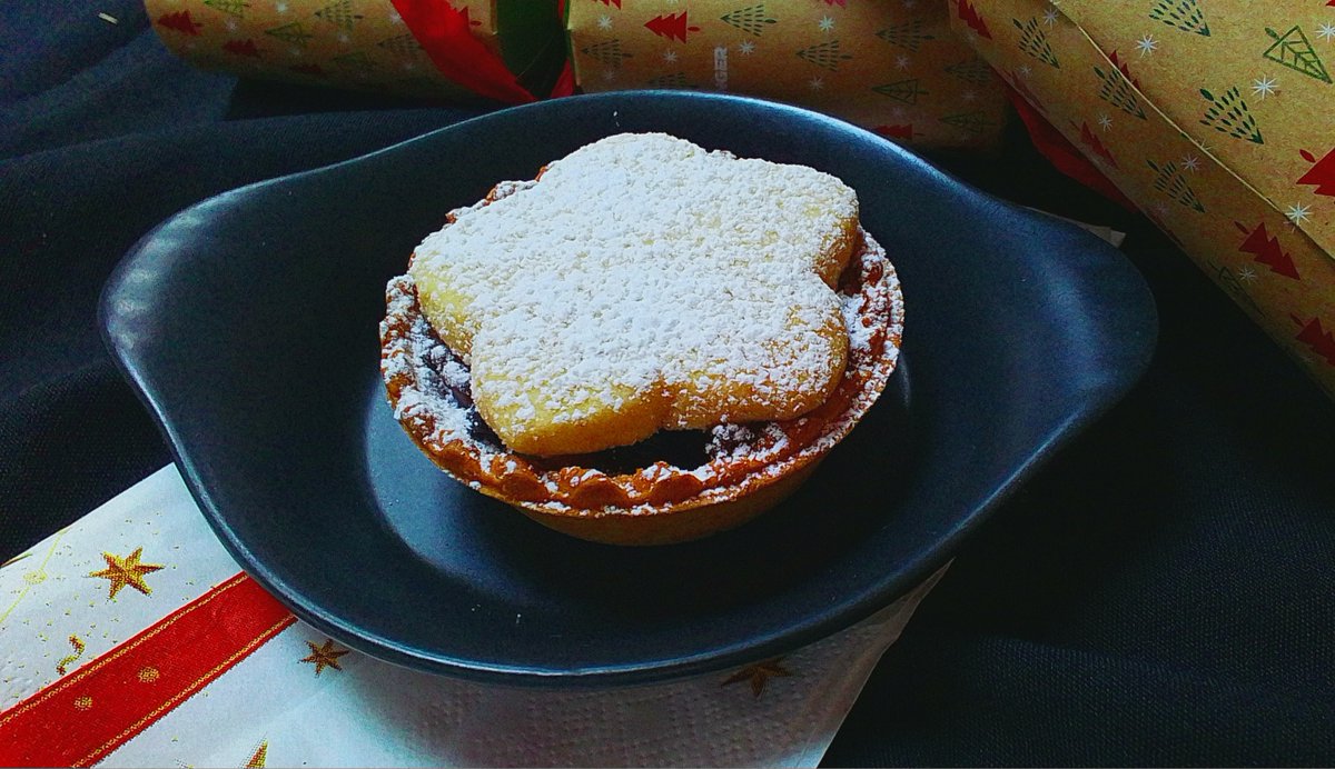 Please note that for today (11 December) and Friday (15 December) #StarBistro is closed to the public for a private event. We apologise for any inconvenience this may cause and hope to see you soon!