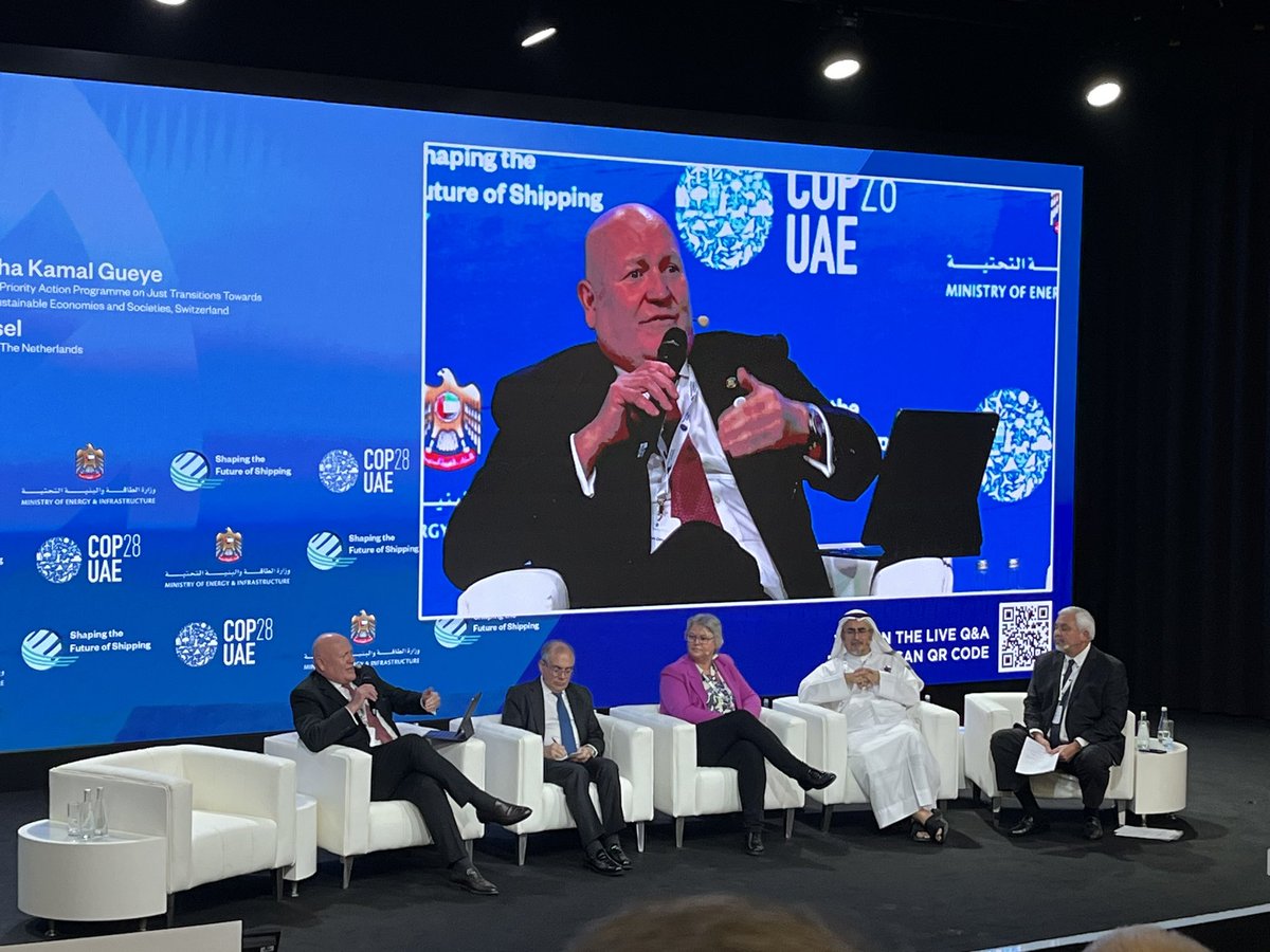 Yesterday ITF General Secretary Stephen Cotton participated in the 'Shaping the Future of Shipping' session at #COP28 He made clear that as we work towards zero carbon shipping, we must use this opportunity to better employment and training opportunities for seafarers.