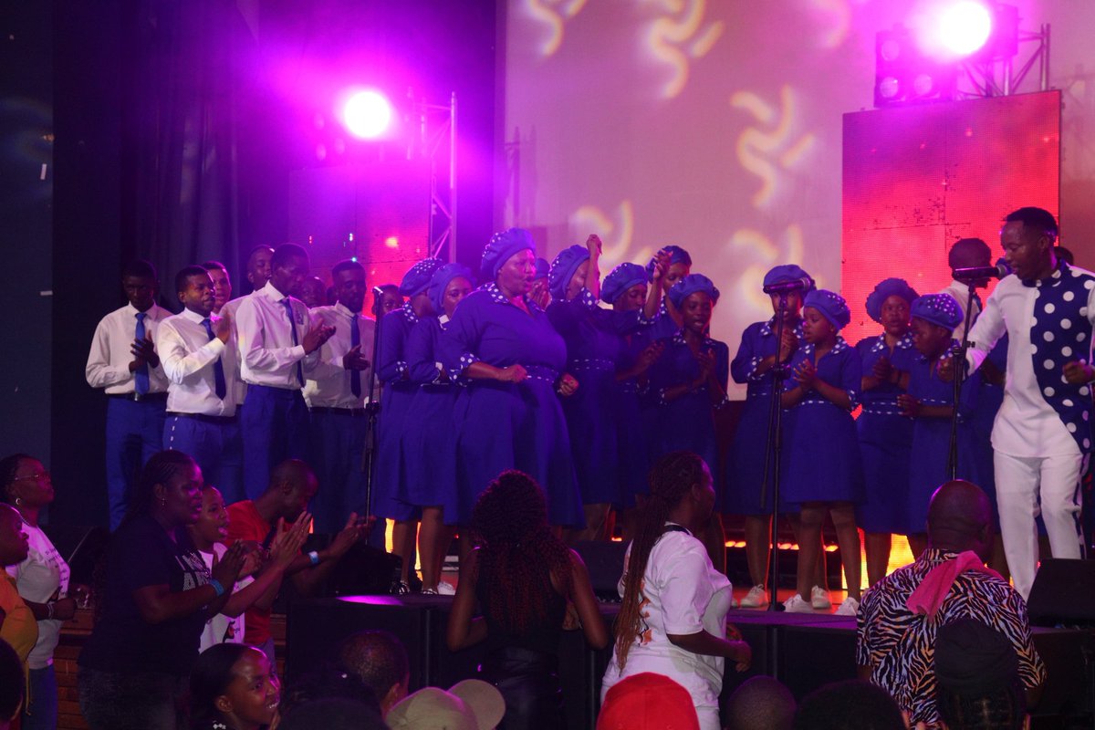 MapulePule129's tweet photo. Mahika Mahikeng Cultural Festival  gospel show that happen at Mmabatho civic center on the the 09 December🙏🏽🙏🏽🙏🏽......

#7_10_december #AreyengBokoneBophirima #mahikamahikenggospelahow https://t.co/5lmtlSoWSm
