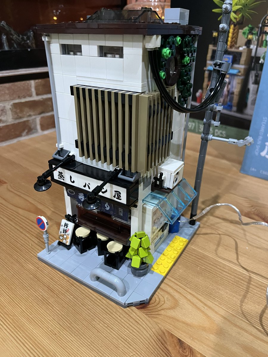 kociu91's tweet image. Jestem w szoku!
Jaki to jest genialny budynek!
Teraz wiem że muszę mieć całą kolekcję japońskich modularów!!!
😍😍😍😍😍

#CaDa #Cadabricks