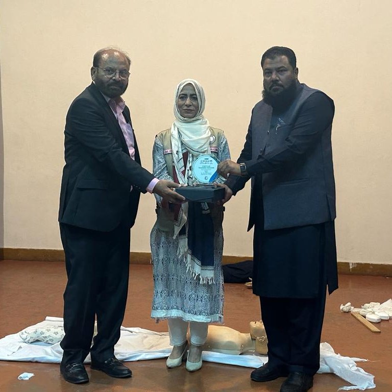 prcsindh's tweet image. The Pakistan Red Crescent Sindh branch organized a first aid orientation for Essa Lab at the Pakistan American Culture Center (PACC). Dr. Rizwana Wasif and Adnan Ahmed led the session attended by approximately 70 participants from various organizations. #prcsindh