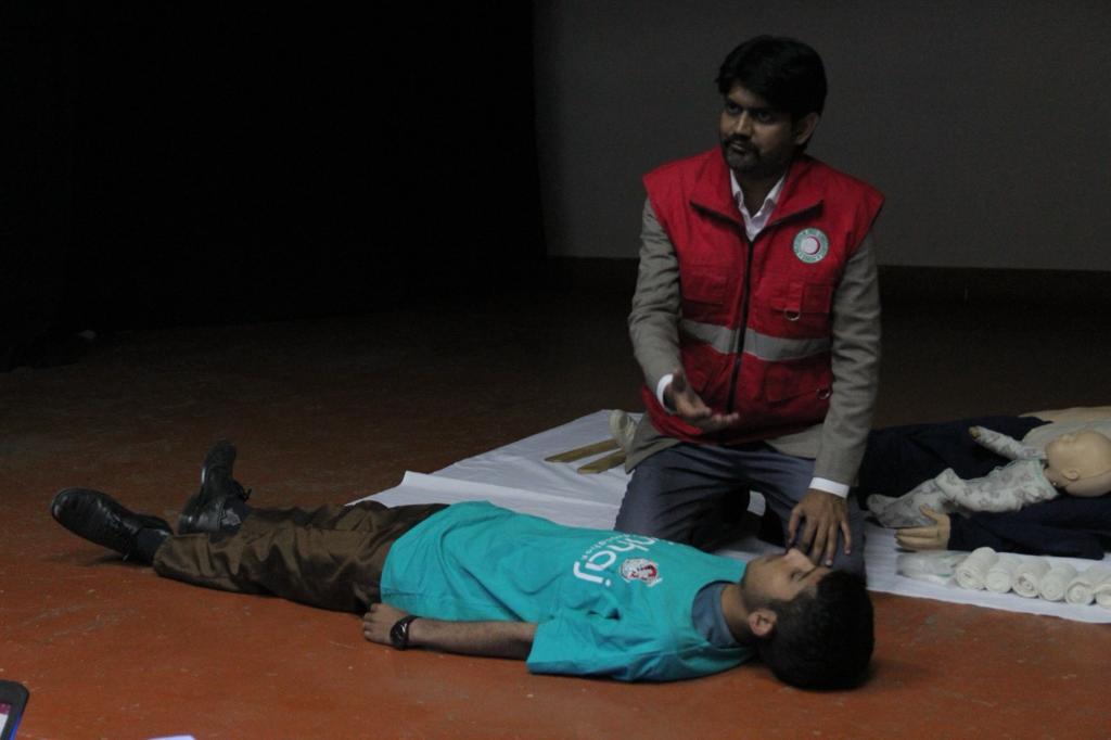 prcsindh's tweet image. The Pakistan Red Crescent Sindh branch organized a first aid orientation for Essa Lab at the Pakistan American Culture Center (PACC). Dr. Rizwana Wasif and Adnan Ahmed led the session attended by approximately 70 participants from various organizations. #prcsindh