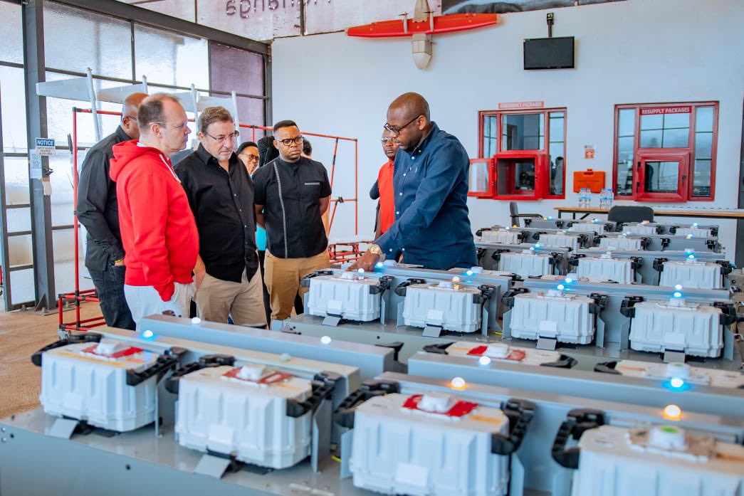 RwandaICT's tweet photo. PS @yves_iradukunda hosted @ASteiner, UNDP Administrator, and @pvesterbacka, Founder of @FinEstBayArea, as they toured the @ZiplineRwanda facility in @Muhangadis. They observed its crucial role in transporting essential medical supplies, including life-saving blood. https://t.co/ePM3KZghFJ