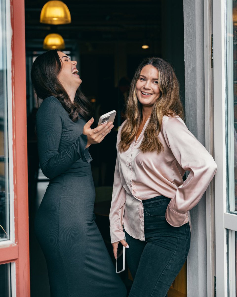 🎁📆 Ge dig själv en riktigt fin julklapp och bli lika glad som Josefine och Cecilia – genom att ladda ner vårt Planeringskit för 2024!

Med planeringskitet får du alla verktyg du behöver för att säkra innehållsproduktionen för nästa år. 🔧