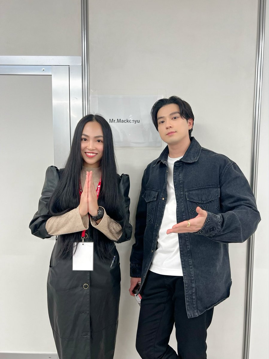 it was really nice to working with you！
まさか昔から大好きな真剣佑さんとのお仕事できるとは！マジイケメンで、可愛いし優しい。ファンの事を大切にしている！この3日間色々サポートさせていただき、いい体験が出来ました🙏

 #mackenyu #真剣佑 #โซโร่ #ゾロ　#ワンピース　#zoro #tokyocomiccon