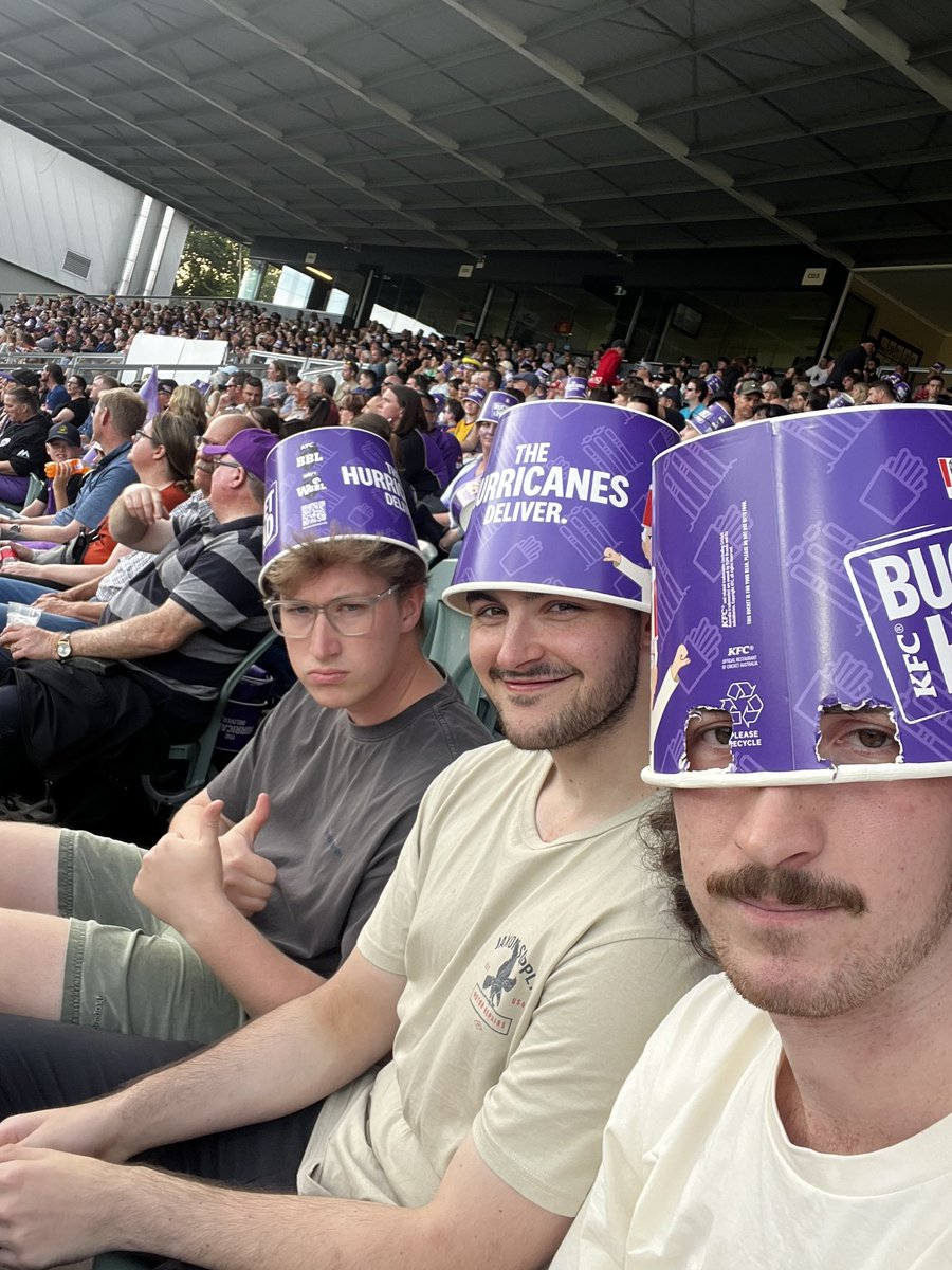 Johnsy217's tweet image. #unleashthehurricane
#DifferentHere