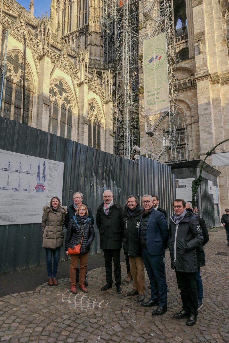 Cathédrale #Patrimoine

🚧Des travaux de la grande flèche de Notre-Dame de #Rouen sont en cours (2006-2026) afin de consolider sa structure en fonte et acier.

Une rénovation financée à 100% par l’État à hauteur de 14.5M€ dont 1.33M€ dans le cadre de #FranceRelance.
#Rouen2028