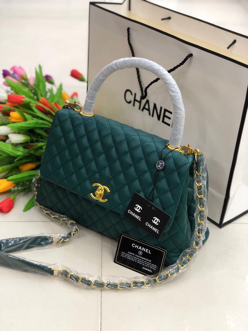 chimalretta's tweet image. Welcome to a new week. Here we sell beautiful handbags, your sure plug from designers to various collections of the best ladies companions. 
Delivery is nationwide.
Please Rt.
My customer is on your timeline