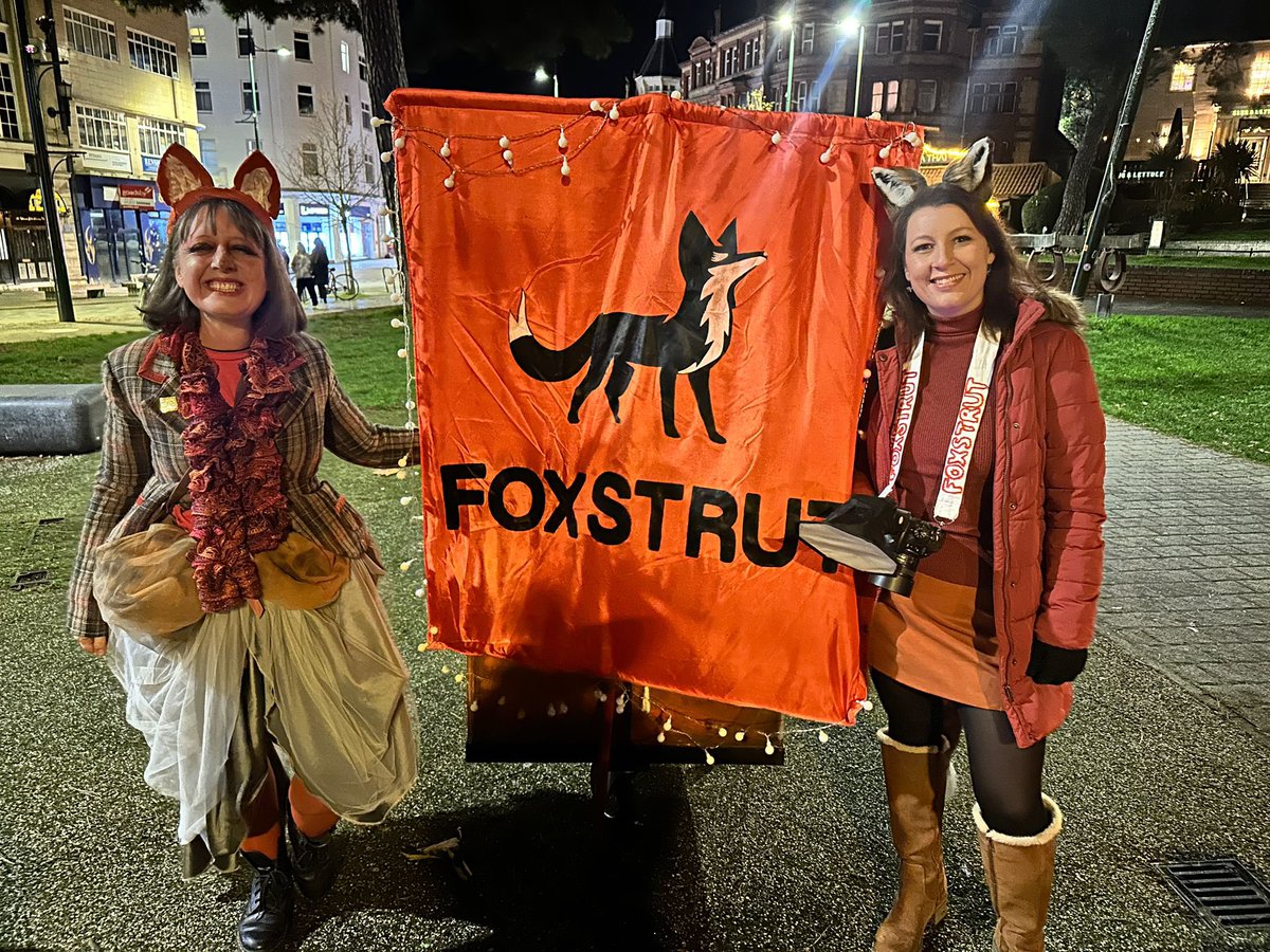 Foxstrut.org we marched! It was the most joyful protest by almost 100 people to channel the urban fox & increase visibility of women & lgbtq+ community on the streets after dark! Well done everyone @thegobbledegook @DorsetWomen @warrior_agency