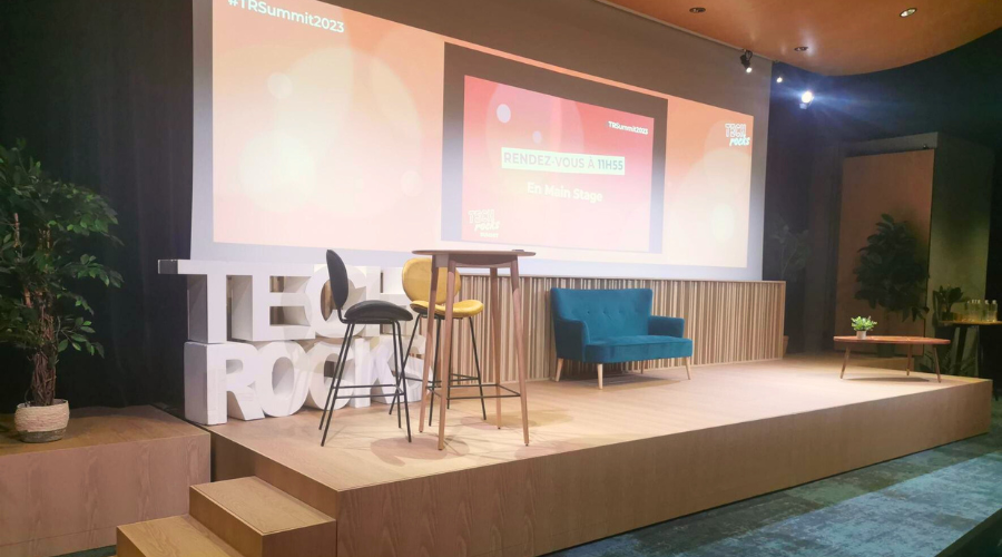 letsignit's tweet image. 🚀 Les 7 et 8 décembre derniers, le Tech.Rocks Summit a brillé sur la scène #techfrançaise, et notre CTO chez Letsignit, Romain, y était !

Deux thèmes clés : L&apos;efficience et l&apos;IA générative, deux sujets qui résonnent profondément avec notre mission chez Letsignit.🤫