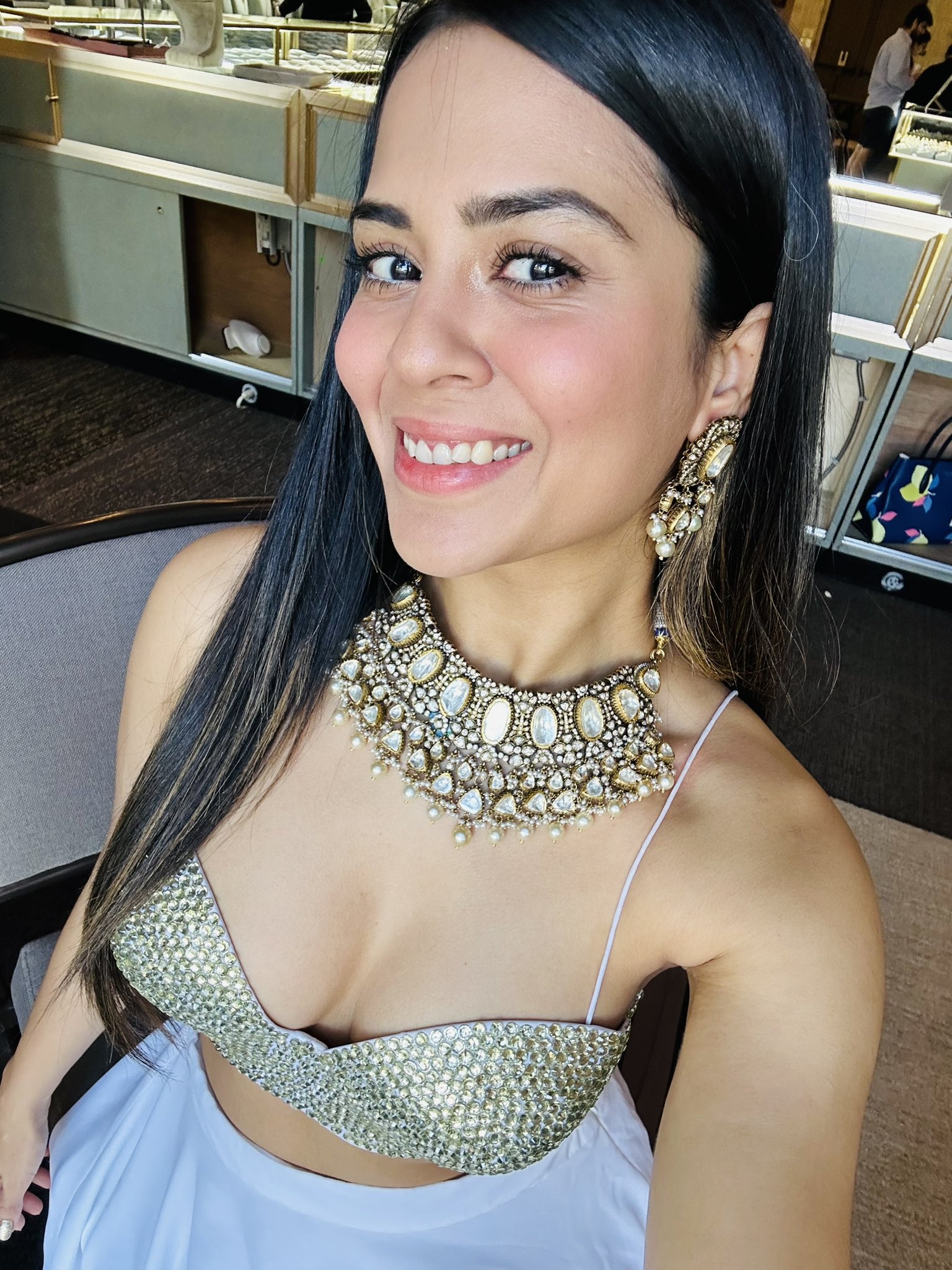 GBDptpda0AAMZoz?format=jpg&name=large