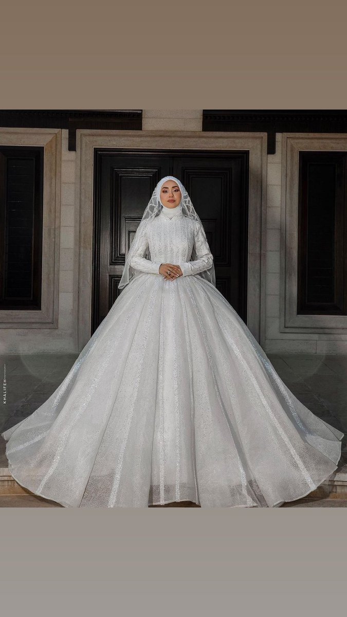 BrideSide's tweet image. 