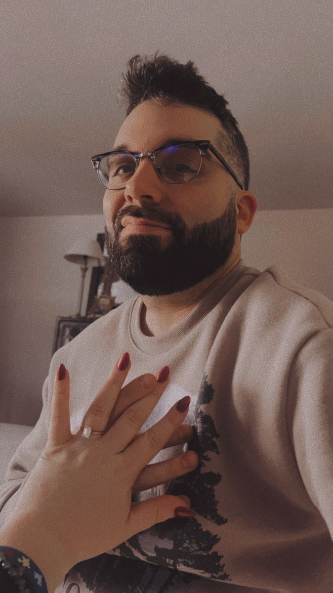 corriearch's tweet image. Going to the chapel, &amp;amp; we’re gonna get married 💕💍💒