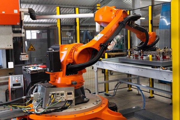 📢 Exciting update from Stevens and Carlotti Ltd! 🤖 Integrated KUKA's CNC robot a few months ago, resulting in: 🚀 Precision, efficiency, and superior quality outcomes! Check it out 👉 stevens-and-carlotti.co.uk/robotic-foldin… #Automation #Manufacturing #Innovation