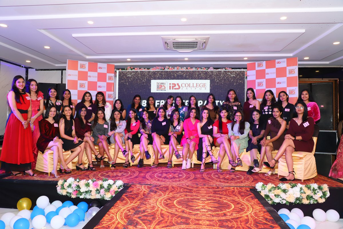 ipsjaipur's tweet image. Light up the night and set the stage for our MBA odyssey at Esperanza&apos;s Freshers&apos; Extravaganza! 🚀🌌 Here&apos;s to new faces, bright dreams, and the adventure of a lifetime. 🌟🥳 #EsperanzaCheers #MBAVibes #IgniteTheFuture #MBA #IPSBusinessSchool #educational