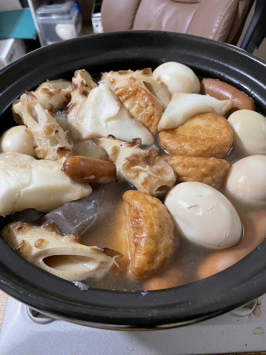 🌿今日のおうちご飯🌿

※おでん🍢

もう何度も登場しているおでん🍢です😅
今日はちょっと味付け失敗💦
なんか薄味になってしまった🥲

私は胃の調子が悪くてあまりご飯食べれないのにいつもの量です😇
明日もおでん🍢食べます😇