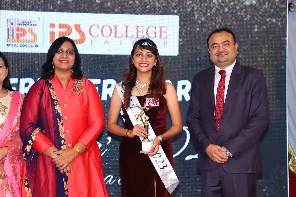 ipsjaipur's tweet image. Toast to the unknown and the endless possibilities at Esperanza&apos;s MBA Freshers&apos; Extravaganza! 🚀🥂 Let&apos;s build bridges, break barriers, and make memories that redefine our journey. 🌟👩‍🎓👨‍🎓 #EsperanzaCheers #MBAVibes  #MBA #IPSBusinessSchool #educational