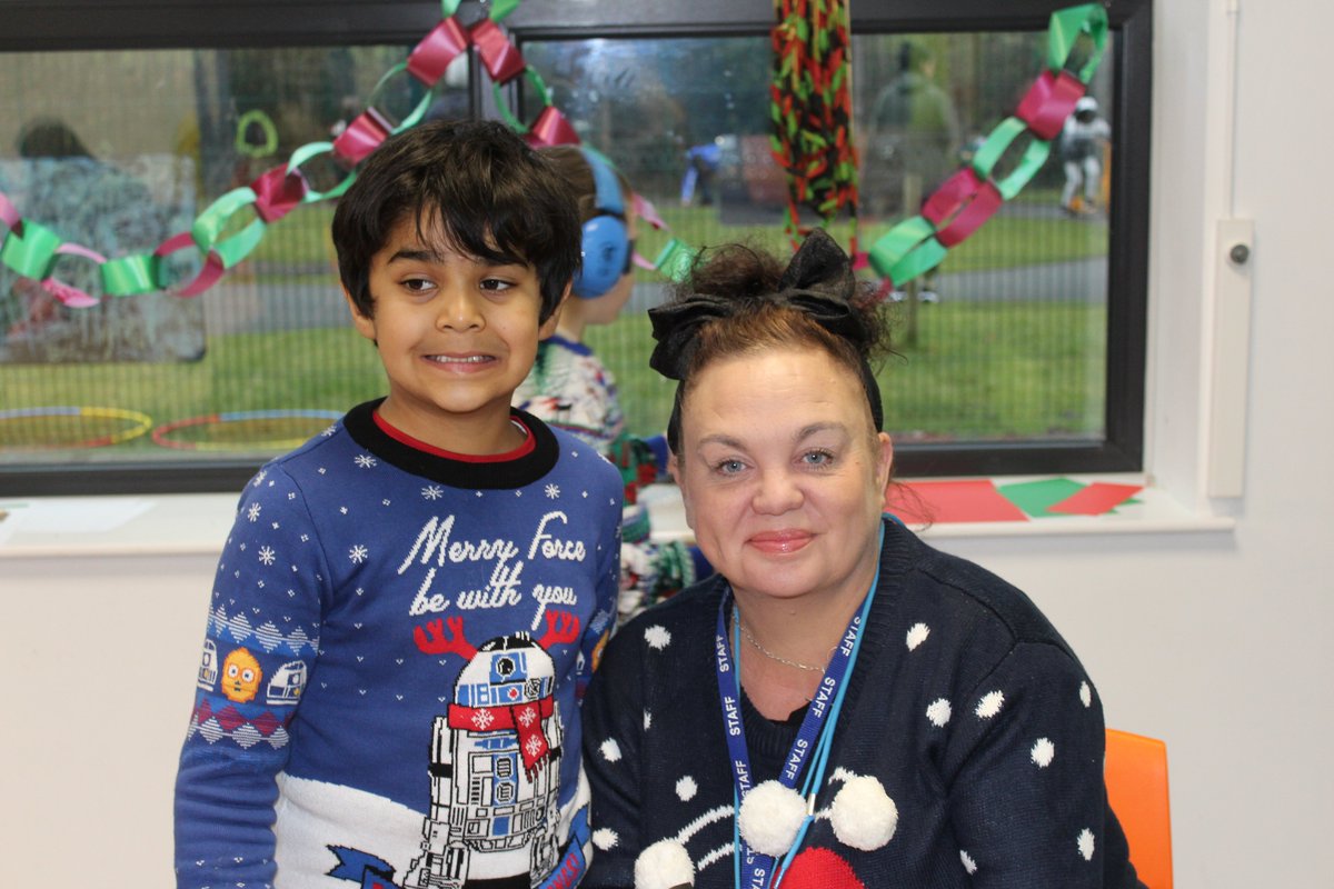 Last week we kicked off our Winter celebrations with the @savechildrenuk #ChristmasJumperDay2023 🎄🌟🧑‍🎄 To find out what else we have planned follow this link - prospecthouse.school/news/2023-12-0… #Christmas2023 #Winter #ChristmasJumperDay
