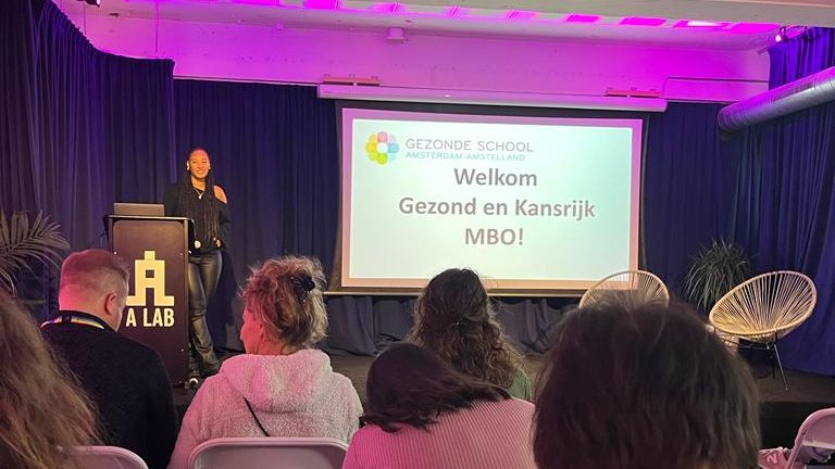 Vorige week waren wij bij het evenement 'Gezond en Kansrijk mbo', georganiseerd door de <a href="/GGDAmsterdam/">GGD Amsterdam</a>. Een hele inspirerende bijeenkomst over kansengelijkheid op het mbo. Wij kunnen ons goed vinden in deze boodschap en hopen het mbo elke dag weer een stukje inclusiever te maken!